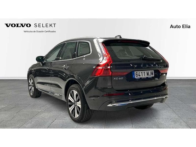 Usado Volvo XC60 Plus 351 CV (258 kW) 2023 Gris SUV