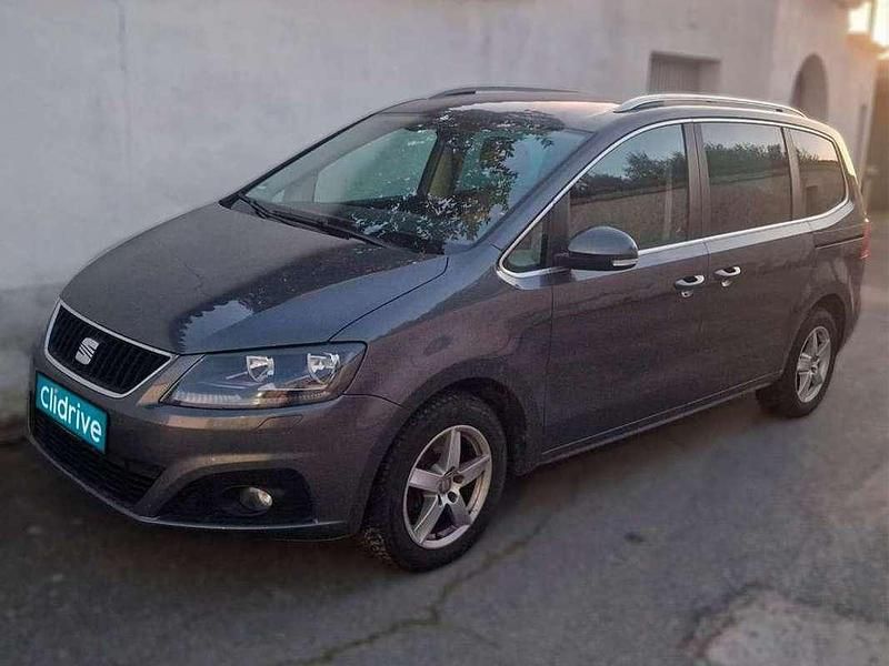Usado Seat Alhambra Ecomotive 140 CV (102 kW) 2014 Gris Monovolumen