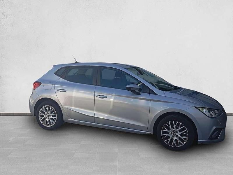 Gris Usado 2019 Seat Ibiza Reference Utilitario | 11.495 € (Precio justo) - Imagen 1/4