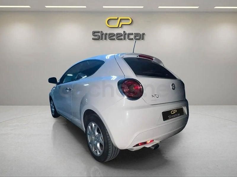 Usado Alfa Romeo MiTo Distinctive 85 CV (62 kW) 2013 Blanco Utilitario