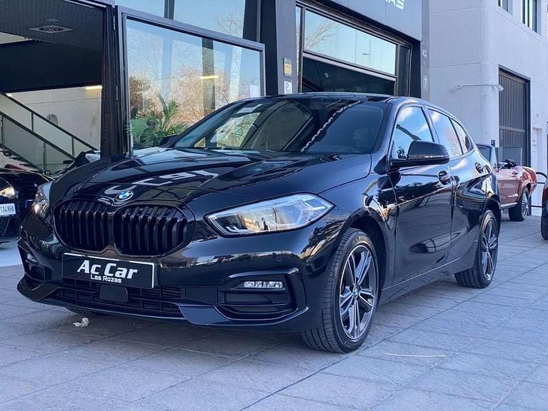 Usado BMW 116 Comfort Edition 116 CV (85 kW) 2020 Negro Utilitario