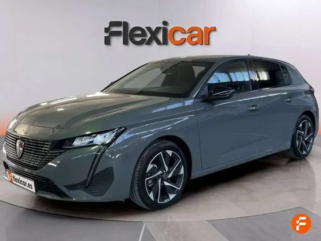 Usado Peugeot 308 Allure 131 CV (96 kW) 2024 Gris Utilitario