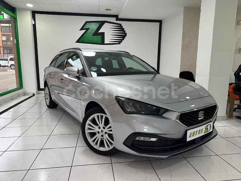 Gris / plata Usado 2021 Seat Leon XCELLENCE Familiar | 17.900 € (Un poco caro) - Imagen 1/4