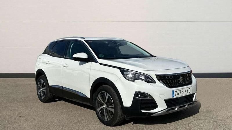 Usado Peugeot 3008 Allure 131 CV (96 kW) 2019 Blanco SUV