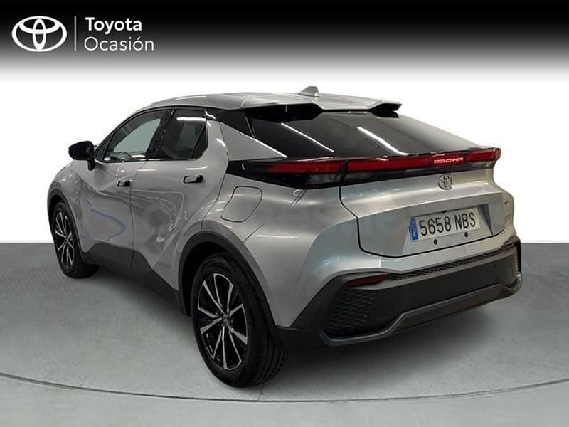 Usado Toyota C-HR Advance 140 CV (102 kW) 2025 Gris / plata SUV