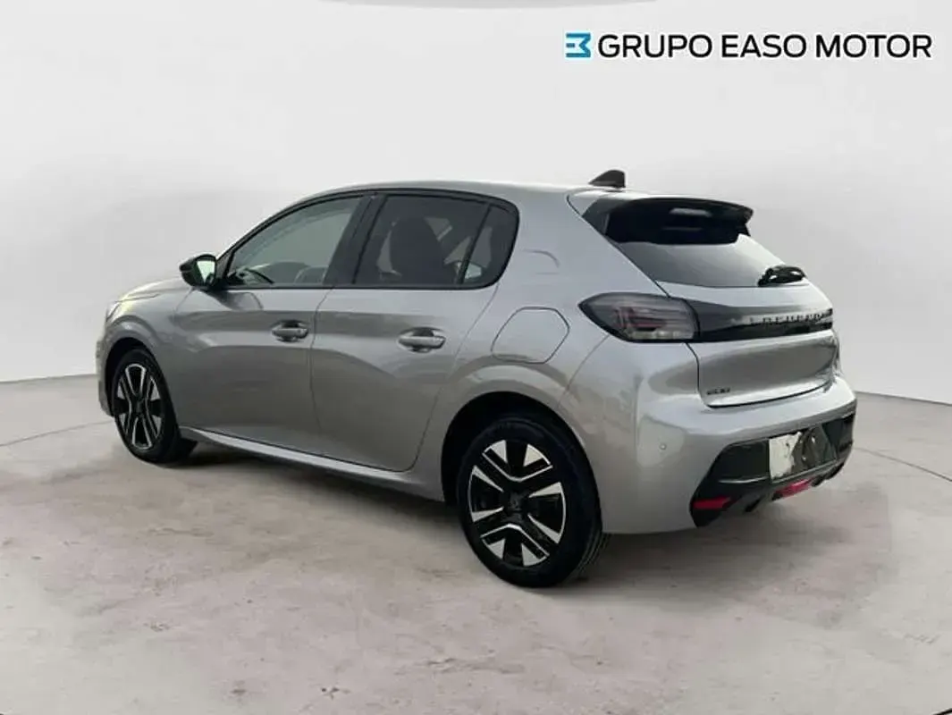 Nuevo Peugeot 208 Allure 110 CV (80 kW) 2026 Gris Utilitario