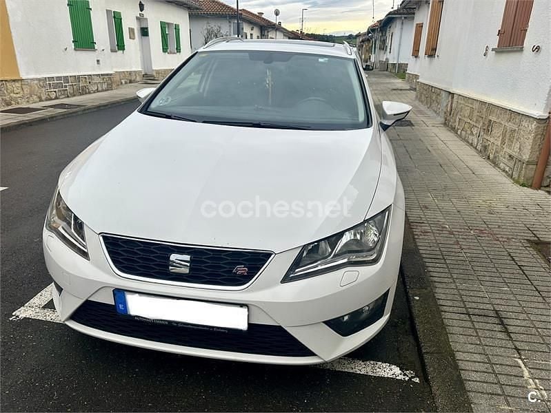 Usado Seat Leon ST FR 184 CV (135 kW) 2015 Blanco Familiar
