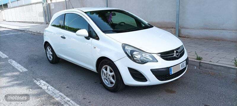 Usado Opel Corsa Selective 75 CV (55 kW) 2014 Blanco Van