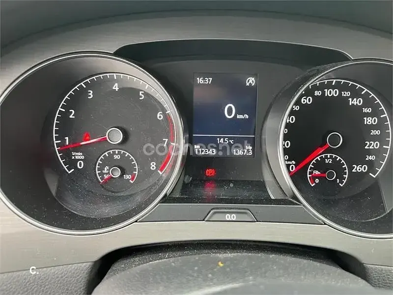 Usado VW Golf Sportsvan Advance 125 CV (91 kW) 2015 Azul Monovolumen