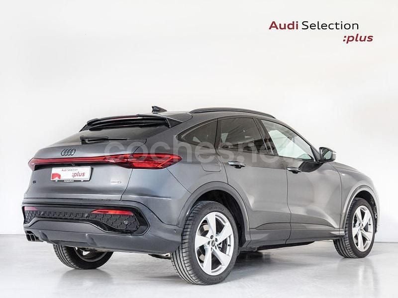 Usado Audi Q5 Sportback Ambiente 204 CV (150 kW) 2025 Gris / plata SUV