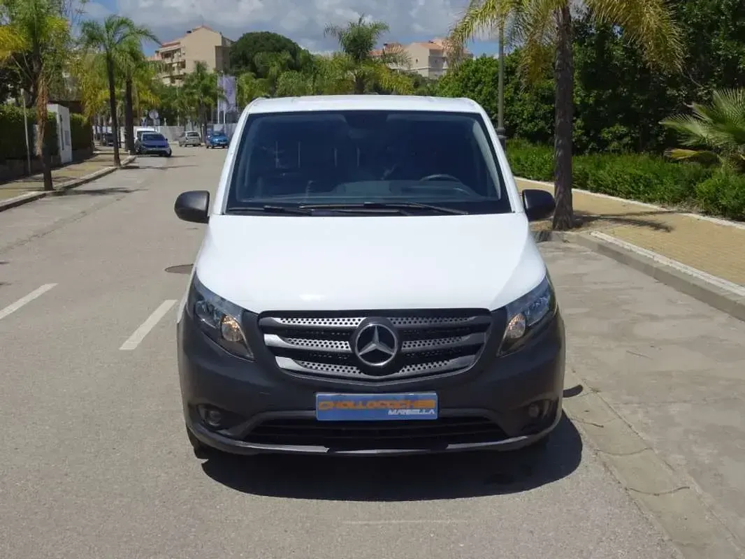 Usado Mercedes Vito 102 CV (75 kW) 2021 Blanco Van