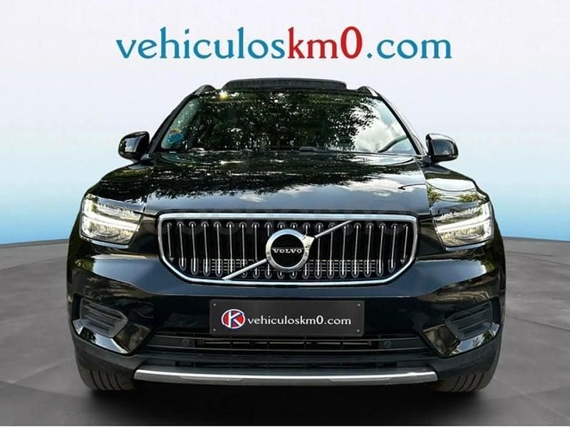 Usado Volvo XC40 Momentum 262 CV (192 kW) 2021 Negro SUV