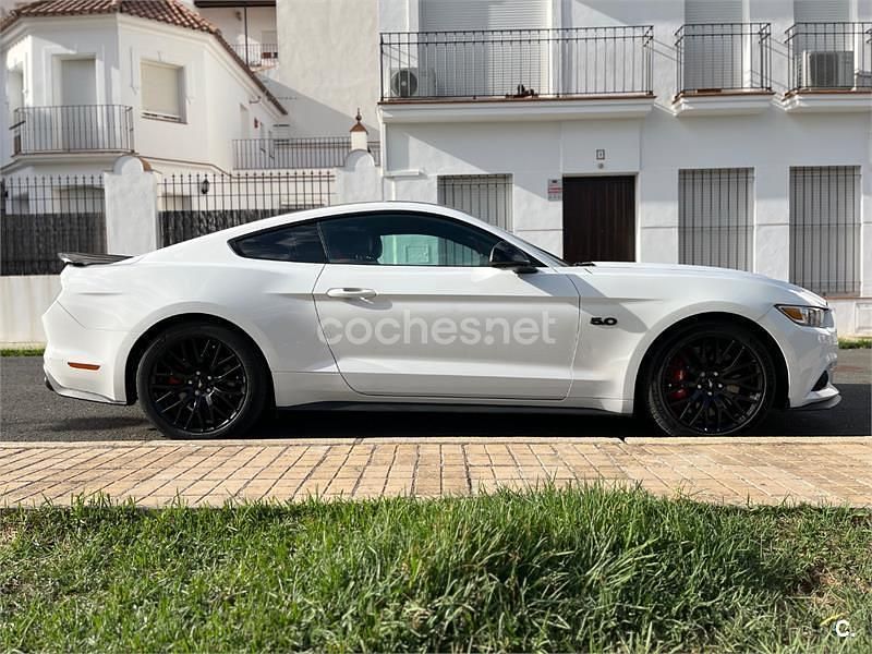 Blanco Usado 2018 Ford Mustang GT Coupe | 41.999 € (Caro) - Imagen 1/4