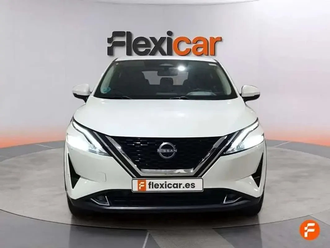 Begagnad Nissan Qashqai Acenta 140 HK (102 kW) 2024 Vit SUV