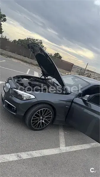 Usado BMW 120 190 CV (139 kW) 2017 Gris / plata Berlina