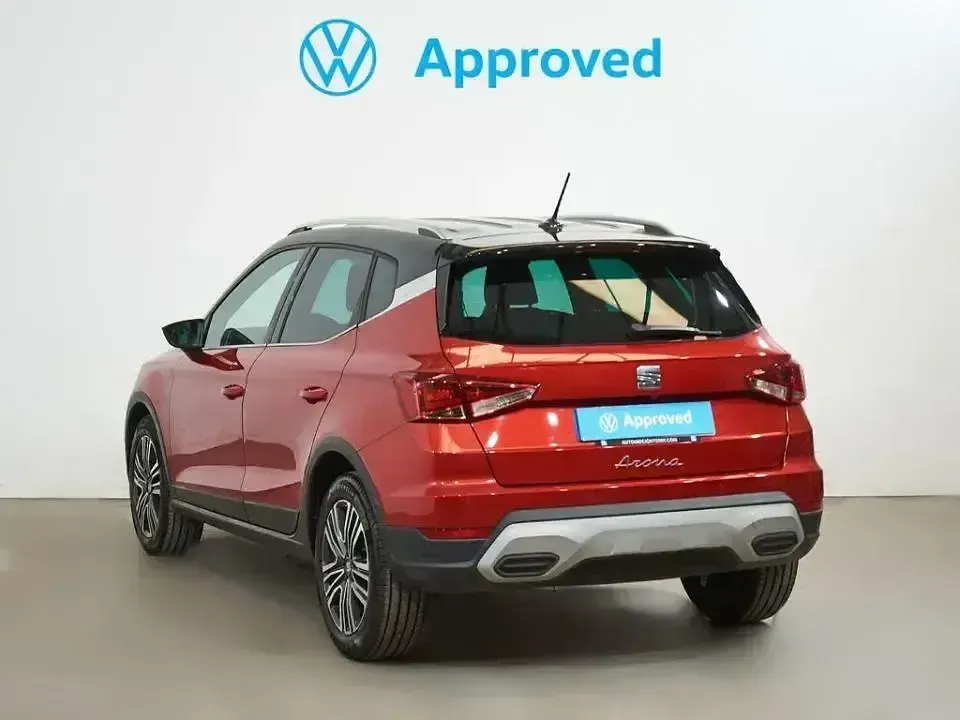 Usado Seat Arona Xperience 116 CV (85 kW) 2024 Rojo SUV