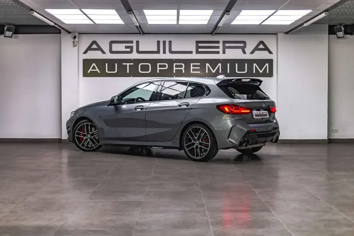 Usado BMW M135 M Sport 306 CV (225 kW) 2024 Gris Utilitario