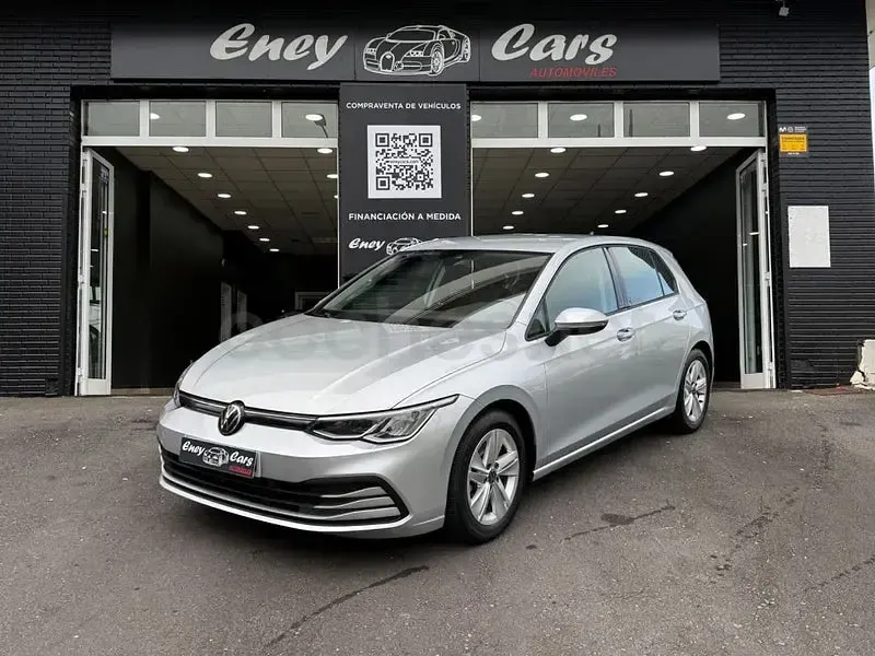 Usado VW Golf VIII 110 CV (80 kW) 2022 Gris / plata Berlina