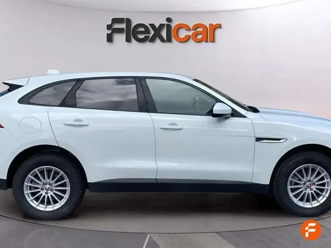 Usado Jaguar F-Pace Pure 182 CV (133 kW) 2017 Fuji white SUV