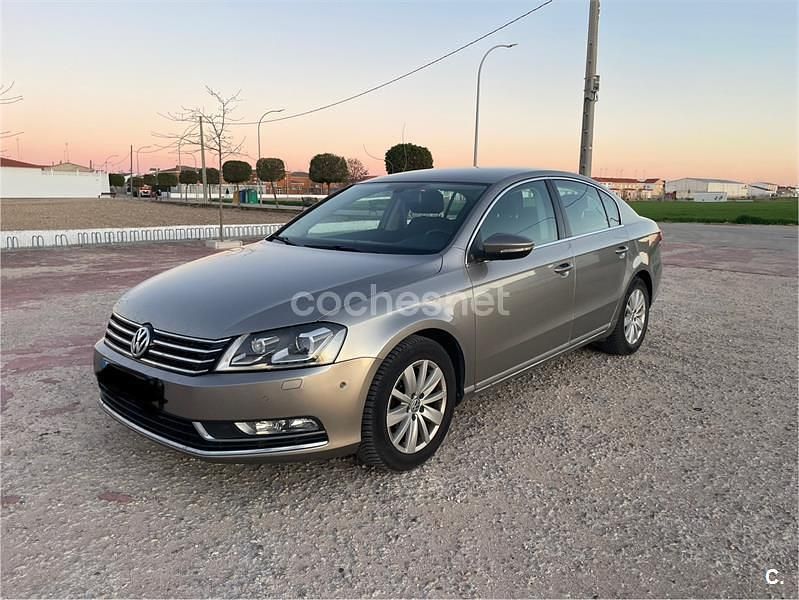 Occasion VW Passat Advance 140 ch (102 kW) 2013 Beige Berline