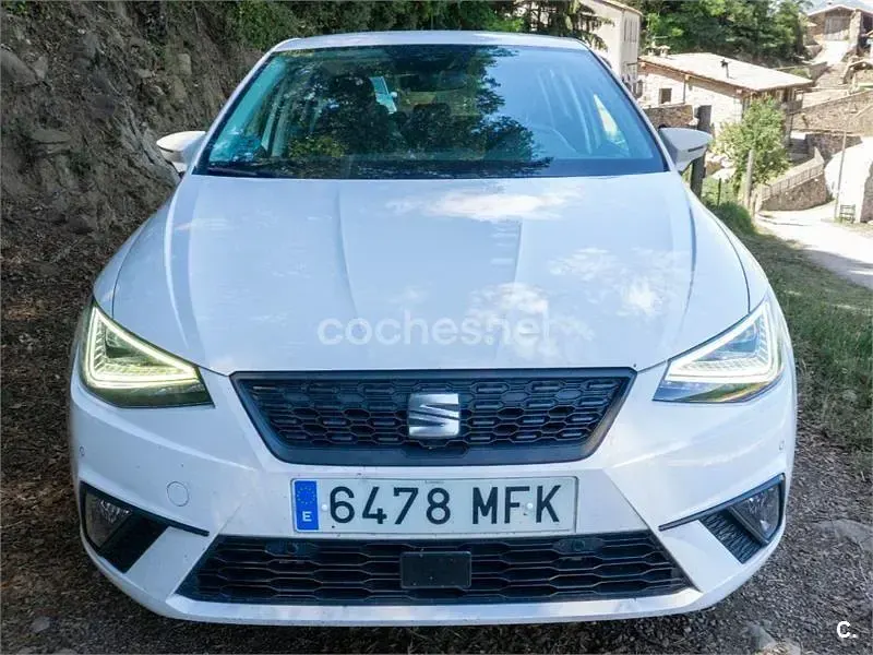 Usado Seat Ibiza Style 110 CV (80 kW) 2023 Blanco Utilitario