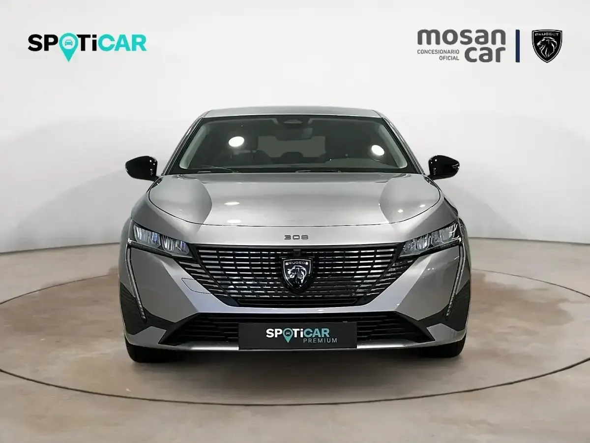 Usado Peugeot 308 Allure 136 CV (100 kW) 2024 Gris Berlina