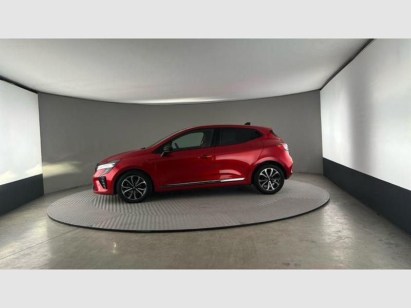 Usado Renault Clio V Techno 90 CV (66 kW) 2024 Rojo deseo (metalizada)