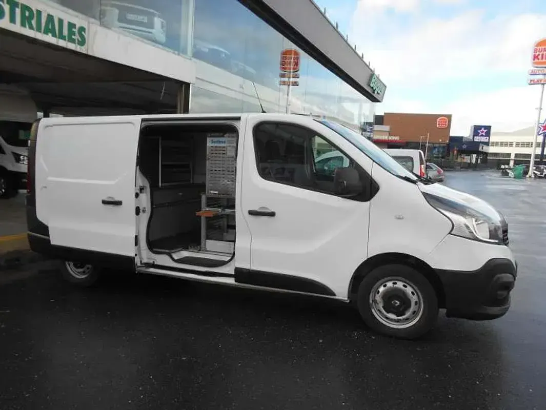 Usado Renault Trafic 116 CV (85 kW) 2016 Monovolumen