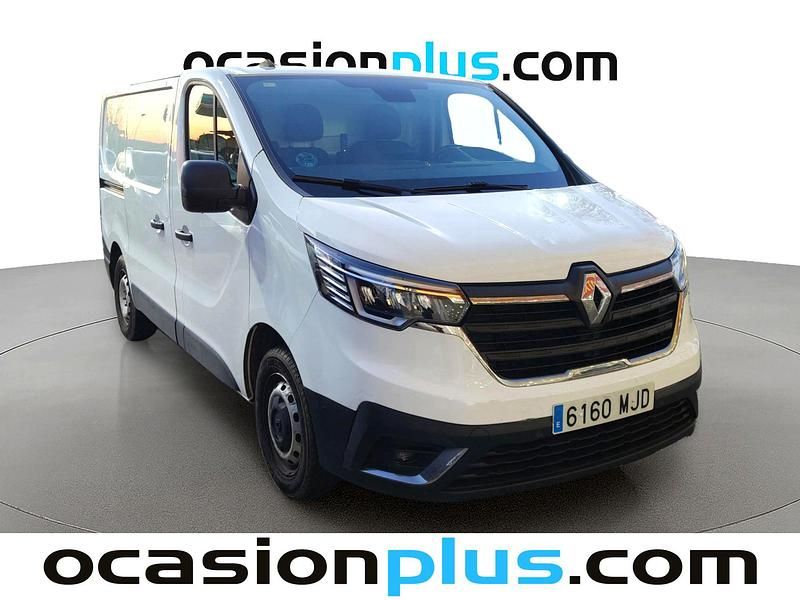 Usado Renault Trafic 130 CV (95 kW) 2023 Blanco Monovolumen