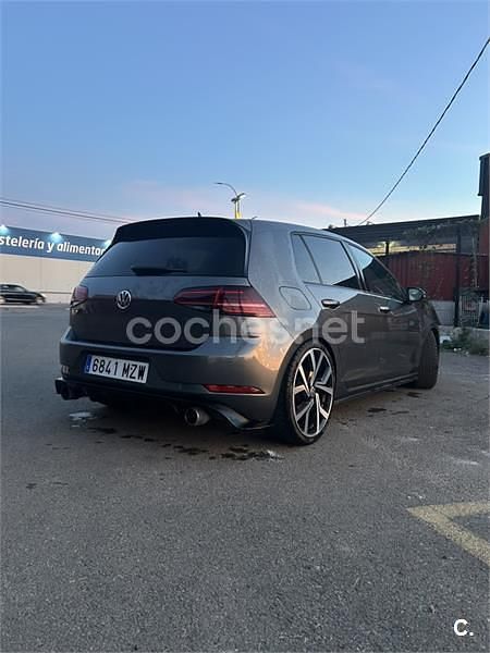 Usado VW Golf VII GTI 230 CV (169 kW) 2017 Gris / plata Berlina