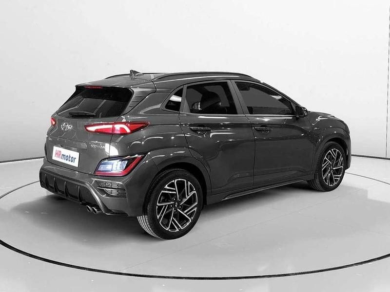 Usado Hyundai Kona N Line 121 CV (88 kW) 2023 Negro SUV