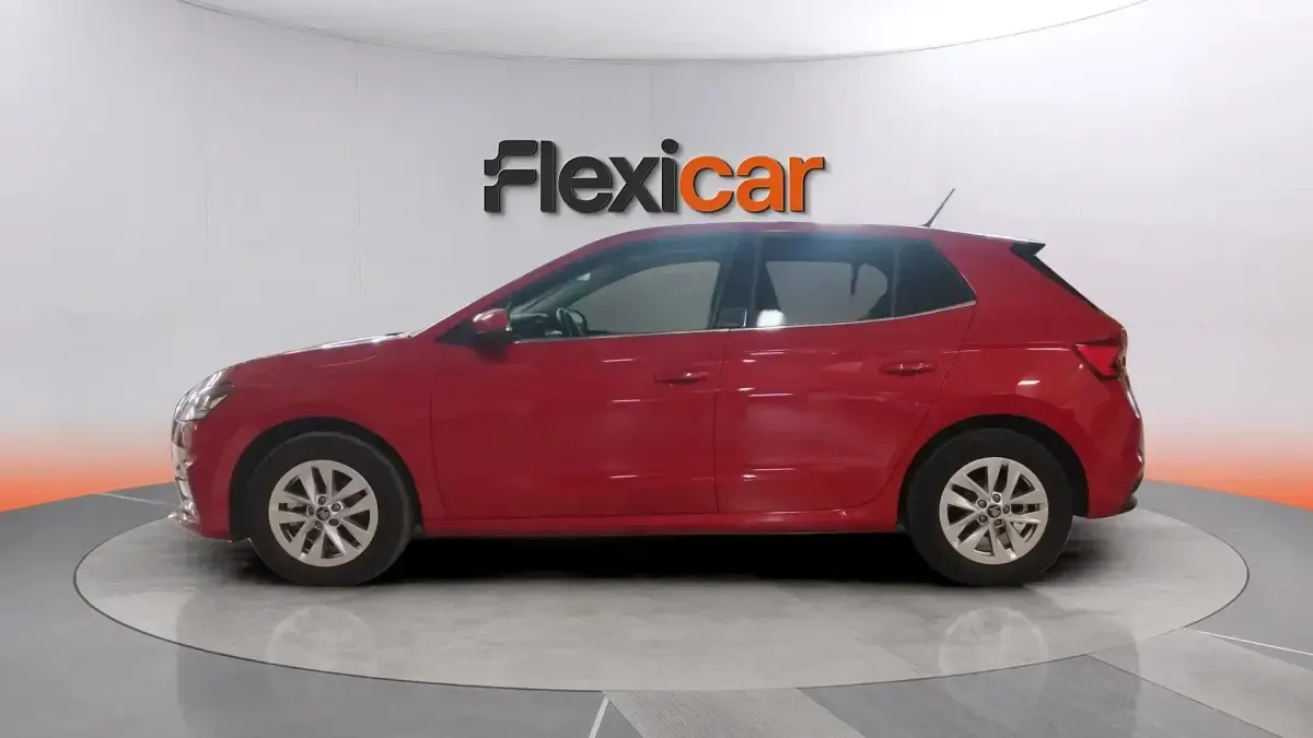 Usado Skoda Fabia Selection 116 CV (85 kW) 2025 Rojo Utilitario