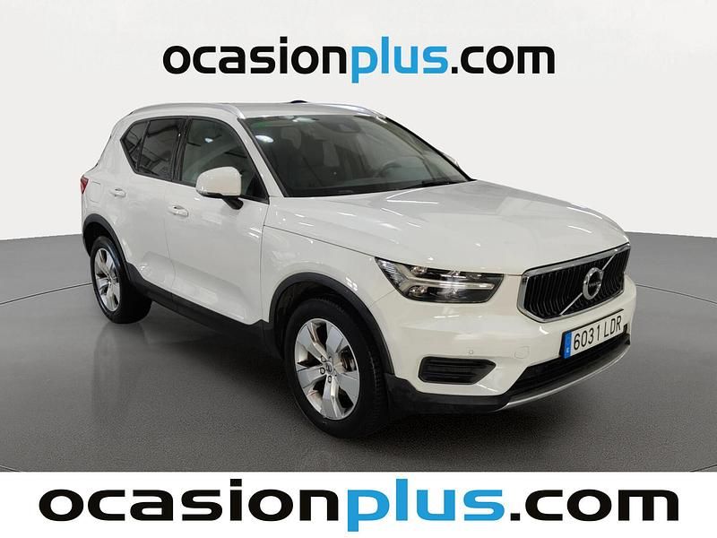 Usado Volvo XC40 Momentum 163 CV (119 kW) 2019 Blanco SUV