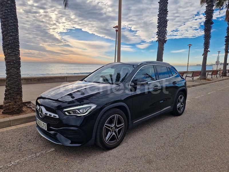 Usado Mercedes GLA180 136 CV (100 kW) 2021 Negro SUV
