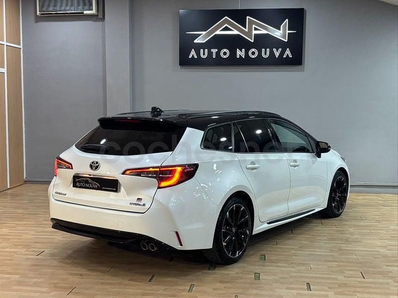 Usado Toyota Corolla Sport 180 CV (132 kW) 2022 Blanco Familiar