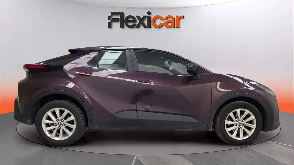 Usado Toyota C-HR Active 140 CV (102 kW) 2024 Violeta SUV