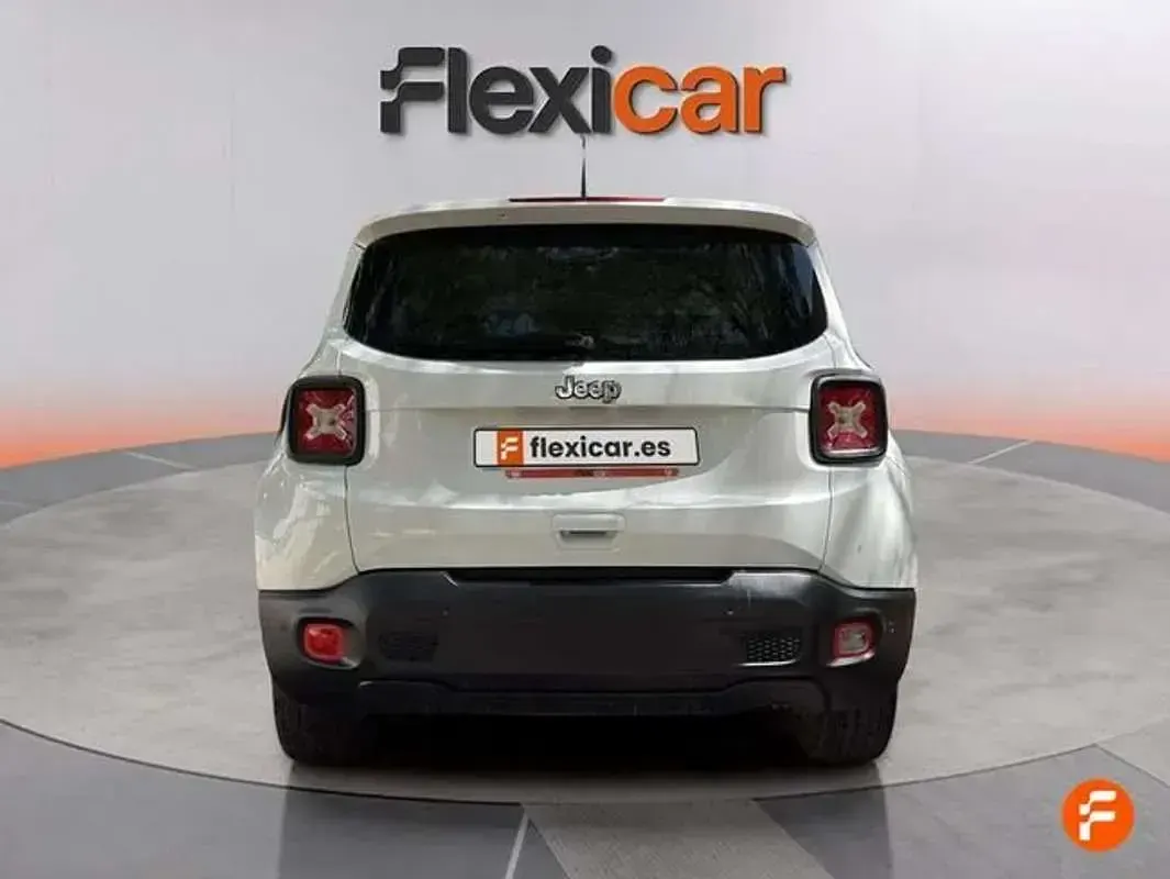 Usado Jeep Renegade Longitude 120 CV (88 kW) 2022 Blanco SUV