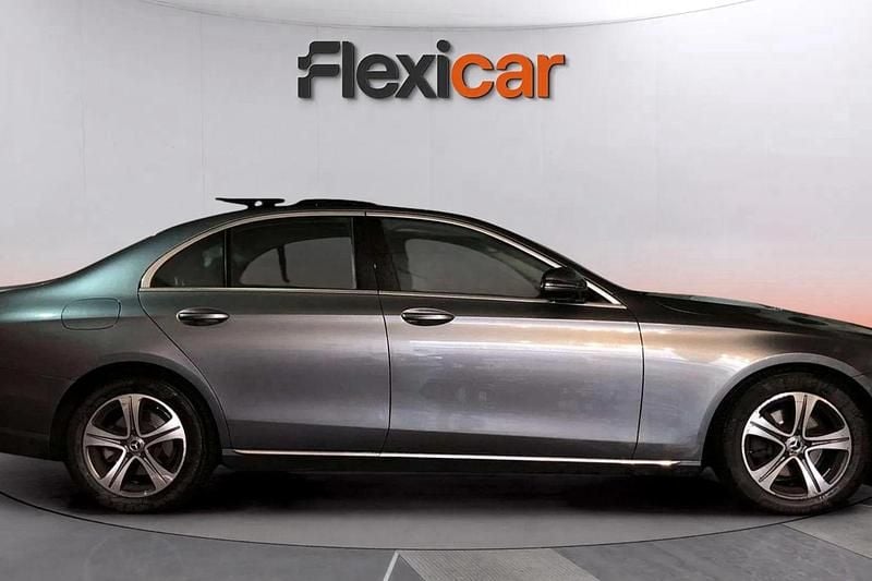 Usado Mercedes E220 194 CV (142 kW) 2018 Gris Berlina