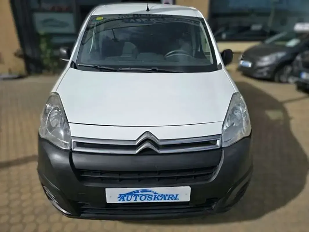 Usado Citroën Berlingo Feel 102 CV (75 kW) 2018 Blanco Monovolumen