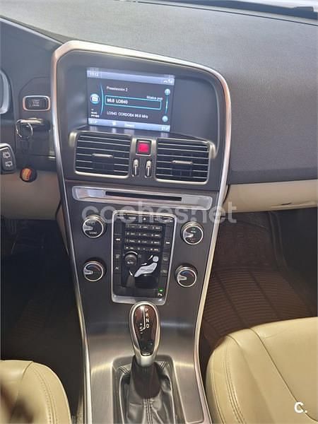 Usado Volvo XC60 Summum 163 CV (119 kW) 2012 Marrón SUV
