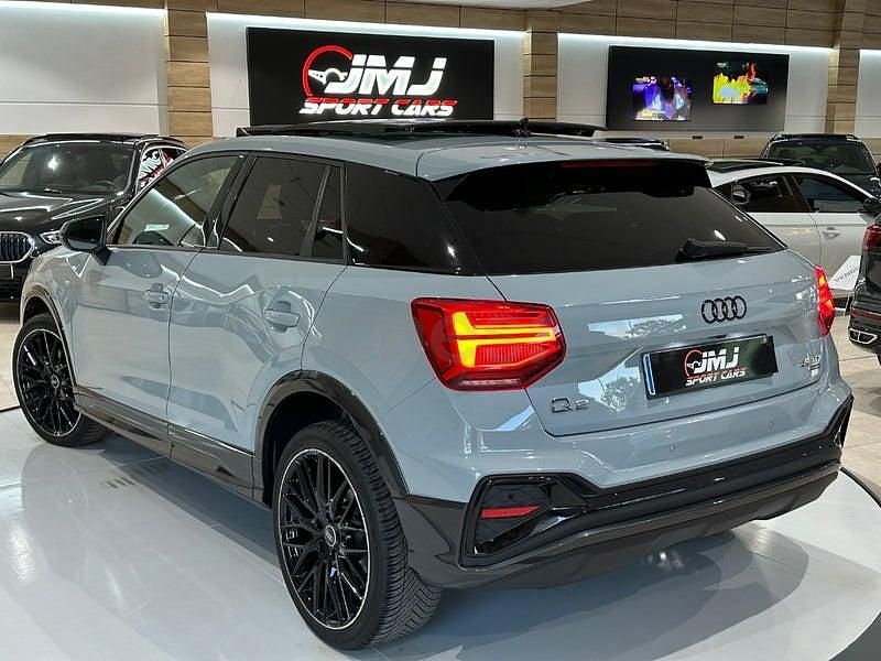 Usado Audi Q2 S-Line 150 CV (110 kW) 2021 Gris / plata SUV