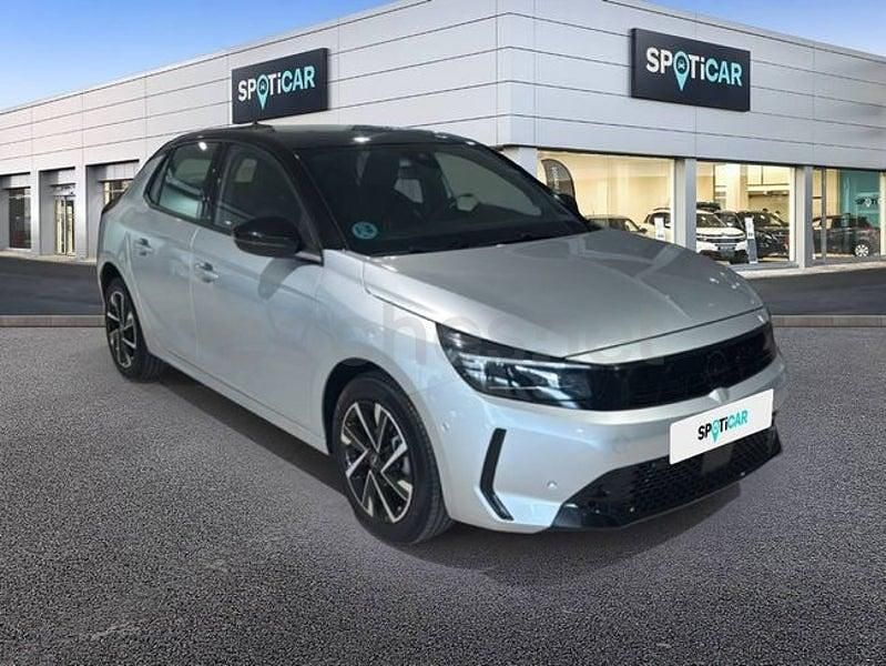 Usado Opel Corsa 100 CV (73 kW) 2025 Gris / plata Utilitario