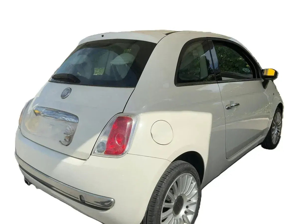Usado Fiat 500 Lounge 69 CV (50 kW) 2009 Blanco Descapotable