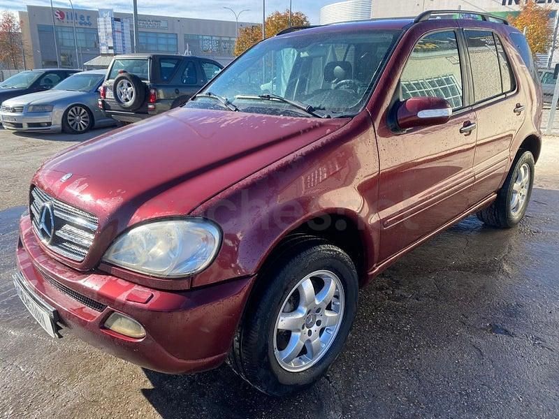Usado Mercedes ML400 250 CV (183 kW) 2004 Granate SUV