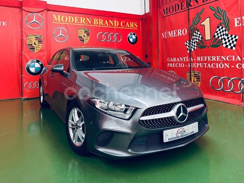 Gris / plata Usado 2019 Mercedes A180 Berlina | 18.990 € (Super precio) - Imagen 1/4