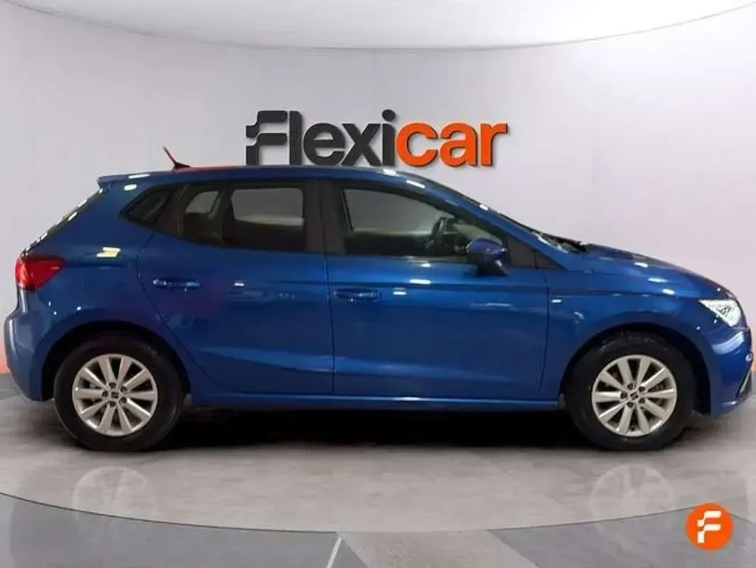 Usado Seat Ibiza Reference 80 CV (58 kW) 2023 Azul Utilitario