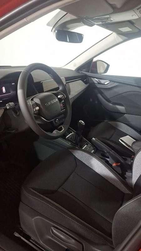 Usado Skoda Kamiq Selection 116 CV (85 kW) 2025 Rojo SUV