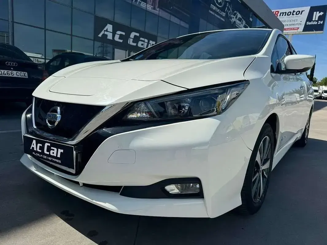 Usado Nissan Leaf Acenta 110 kW (150 CV) 2020 Blanco Utilitario
