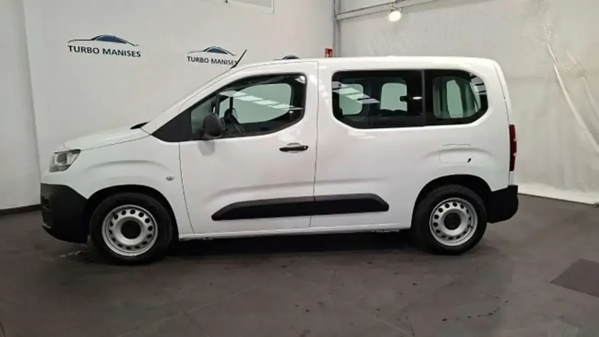 Usado Citroën e-Berlingo Live 102 CV (75 kW) 2021 Blanco Monovolumen