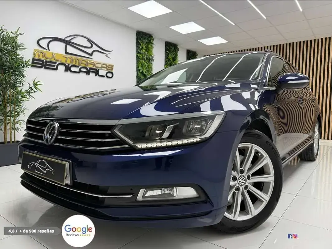 Usado VW Passat Advance 150 CV (110 kW) 2018 Azul Familiar